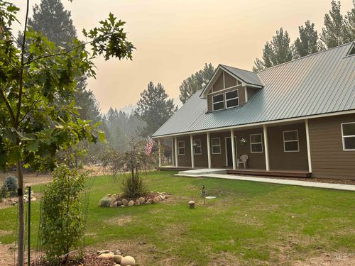 1 Middlefork Cir, Garden Valley, ID, 83622-5091 | Card Image