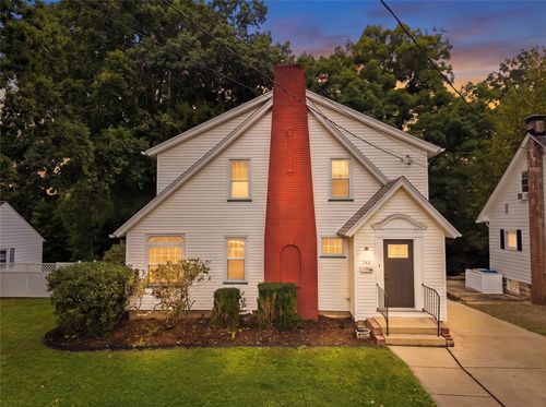 743 Maple St, Meadville, PA, 16335-2330 | Card Image