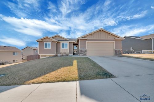3217 Homestead St, Rapid City, SD, 57703-4052 | Card Image