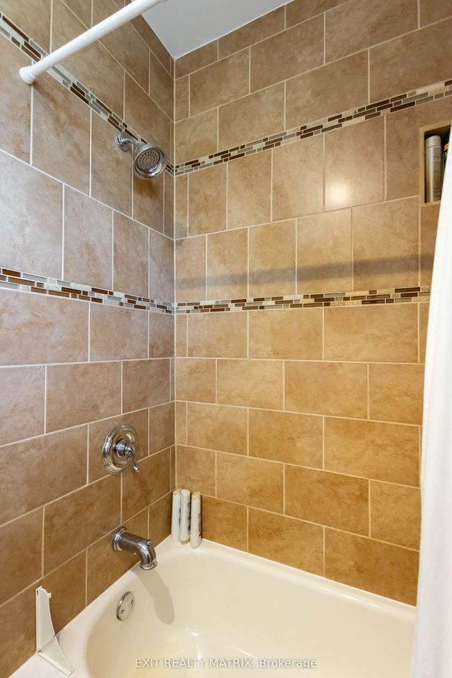 1467 Wade Rd, Home with 4 bedrooms, 2 bathrooms and 18 parking in Russell ON | Image 29