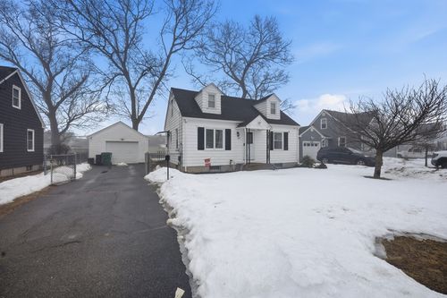 105 Lachine St, Chicopee, MA, 01020-3331 | Card Image