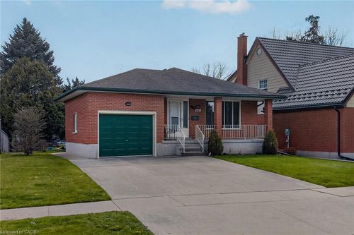 2063 Old Mill Rd, Kitchener, ON, N2P1E4 | Card Image