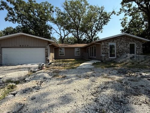 9217 S 88th Ave, Hickory Hills, IL, 60457-1603 | Card Image