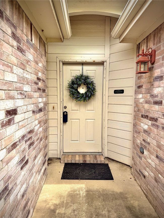 View of exterior entry | Image 4