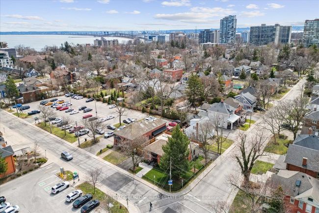 524 Locust St, Home with 0 bedrooms, 2 bathrooms and null parking in Burlington ON | Image 25