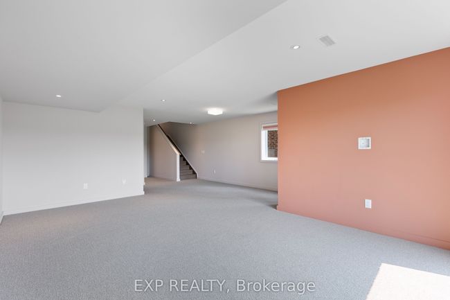 244 Shuttleworth Dr, House attached with 3 bedrooms, 3 bathrooms and 1 parking in Gloucester ON | Image 44