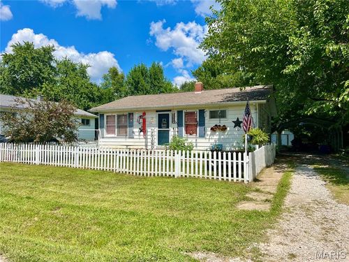 614 Cherry St, Montgomery City, MO, 63361-1502 | Card Image