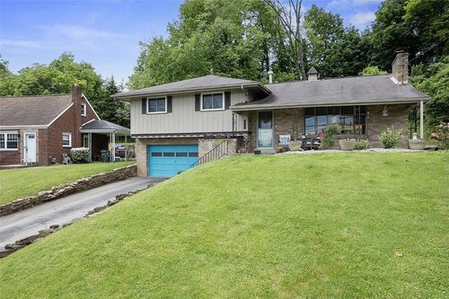 426 Oliver Dr, White Oak, PA, 15131-1942 | Card Image