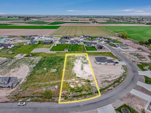 3841 Susan Cir E, Hansen, ID, 83334-5502 | Card Image