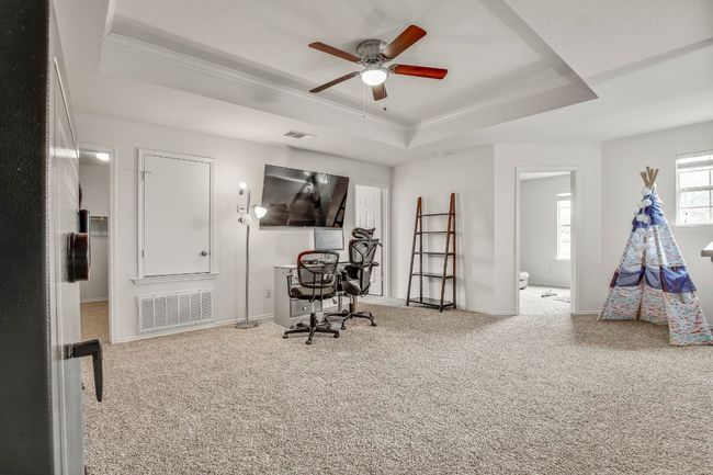 upstairs flex space - 2nd living room - ceiling fan - office or hang out space | Image 32