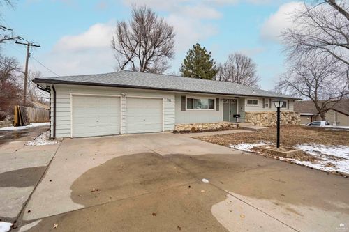 222 W Elm St, Junction City, KS, 66441-3711 | Card Image