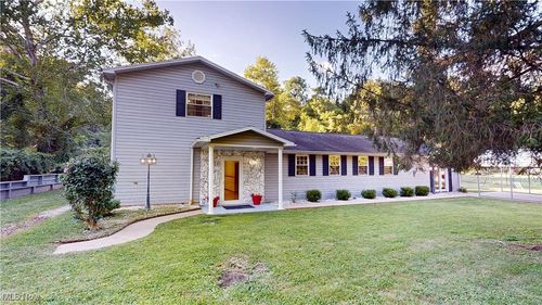 8908 Southern Hwy, Rockport, WV, 26169-8200 | Card Image