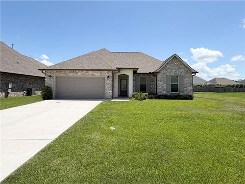 204 Cypress Bnd, Belle Chasse, LA, 70037-1764 | Card Image
