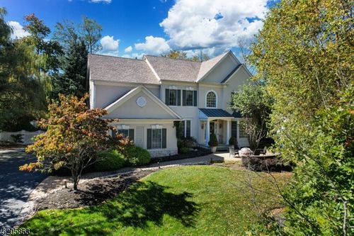 43 Spruce Hollow Rd, Green Brook, NJ, 08812-1836 | Card Image