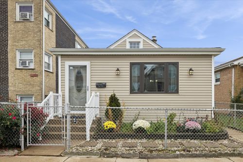 7211 W 58th Pl, Summit, IL, 60501-1403 | Card Image