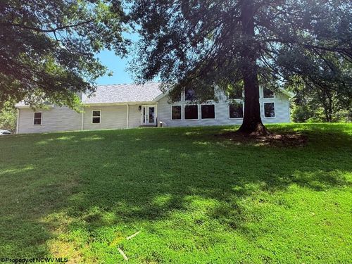 2424 Jack Run Rd, Bridgeport, WV, 26330-7110 | Card Image