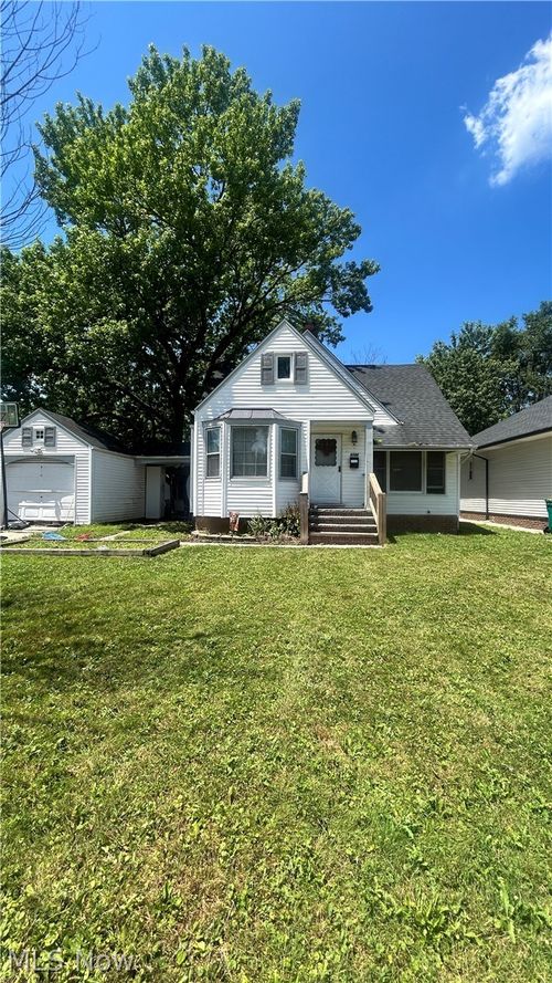 5356 Beechwood Ave, Maple Heights, OH, 44137-2255 | Card Image