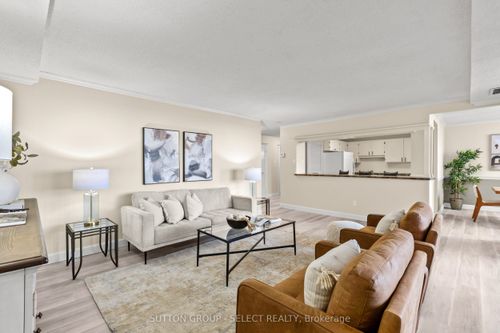 s01702-380 King St, London, ON, N6B3L6 | Card Image