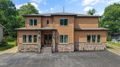 2662 High Valley Dr, Pigeon Forge, TN, 37863-4207 | Card Image