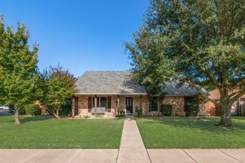 546 Meandering Way, Midlothian, TX, 76065-6904 | Card Image