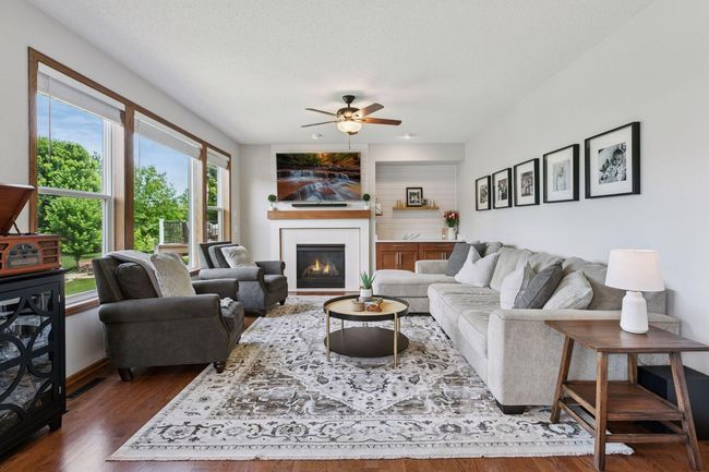 2034 Schoolmaster Dr, House other with 3 bedrooms, 3 bathrooms and null parking in Chaska MN | Image 9