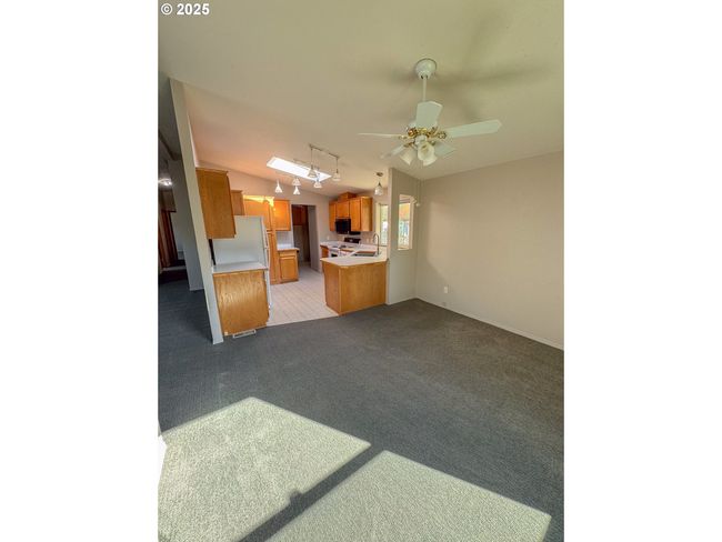 UNIT-13 - 3355 N Delta Hwy, House other with 3 bedrooms, 2 bathrooms and null parking in Eugene OR | Image 11
