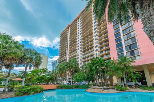 918-210 174th St, Sunny Isles Beach, FL, 33160-3339 | Card Image
