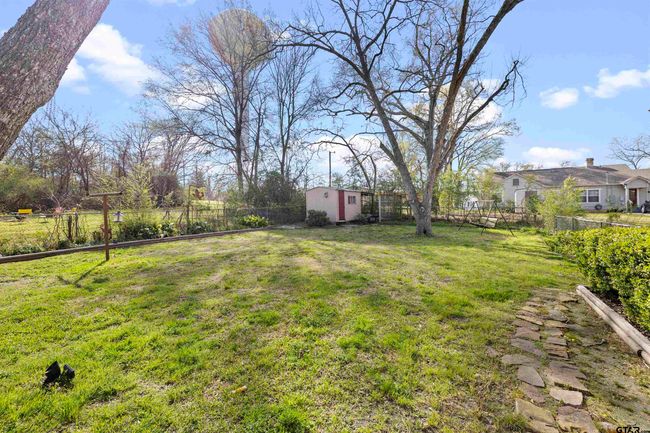 108 N Ponsard St, House other with 3 bedrooms, 2 bathrooms and null parking in Troup TX | Image 22
