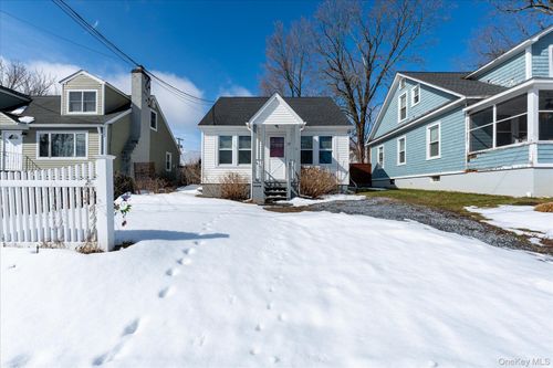 17 Argyle St, Lake Peekskill, NY, 10537-1239 | Card Image