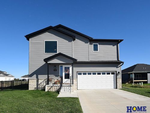 5806 S 94th St, Lincoln, NE, 68526-9815 | Card Image