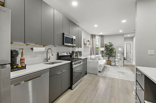 1-101 Zabriskie St, Jersey City, NJ, 07307-3720 | Card Image