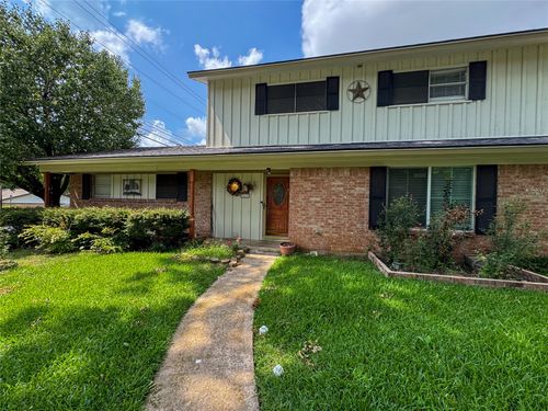 1213 Idlewood Dr, Sherman, TX, 75092-2122 | Card Image