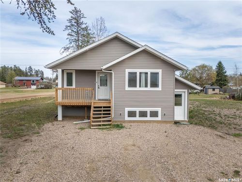 126 2 St W, Pierceland, SK, S0M2K0 | Card Image
