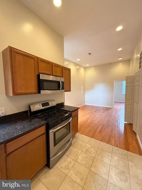3rd-2125 N 15th St, PHILADELPHIA, PA, 19121-1601 | Card Image