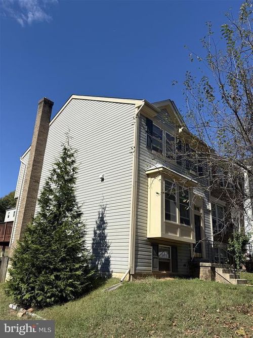 102 Smoothleaf Ln, GAITHERSBURG, MD, 20878-2641 | Card Image