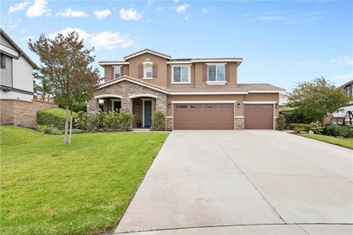 5605 Pine Leaf Ave, Fontana, CA, 92336-5906 | Card Image