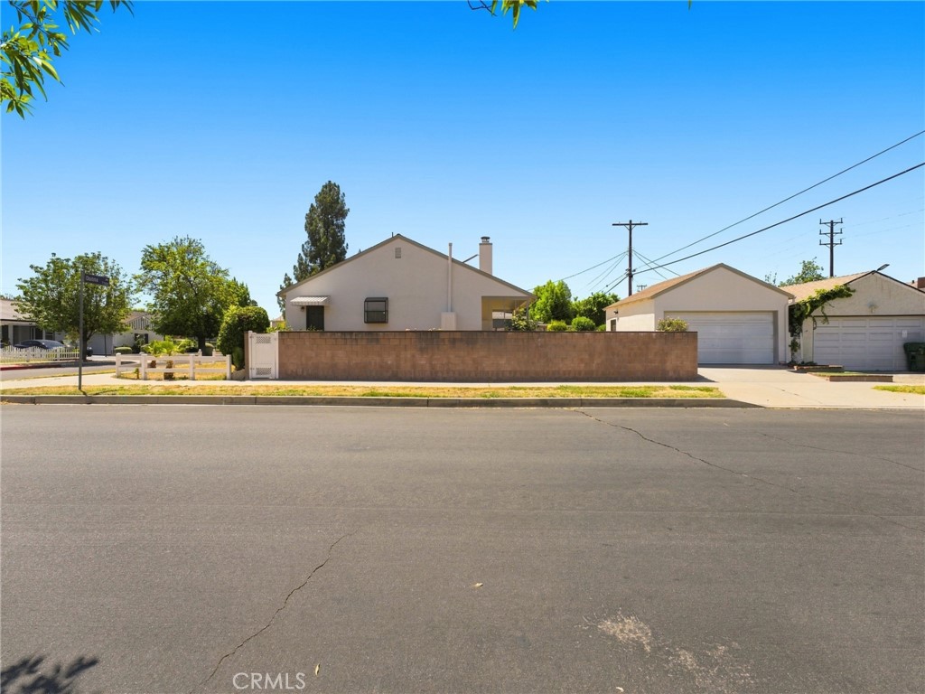 Residential in Reseda 5