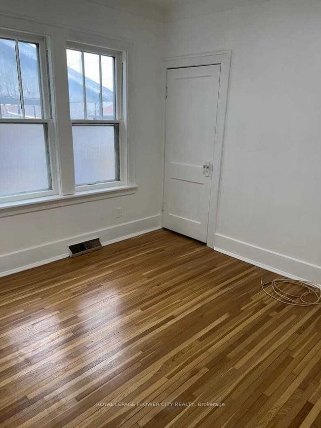 1122 Louis Ave, House other with 3 bedrooms, 3 bathrooms and 4 parking in Windsor ON | Image 8