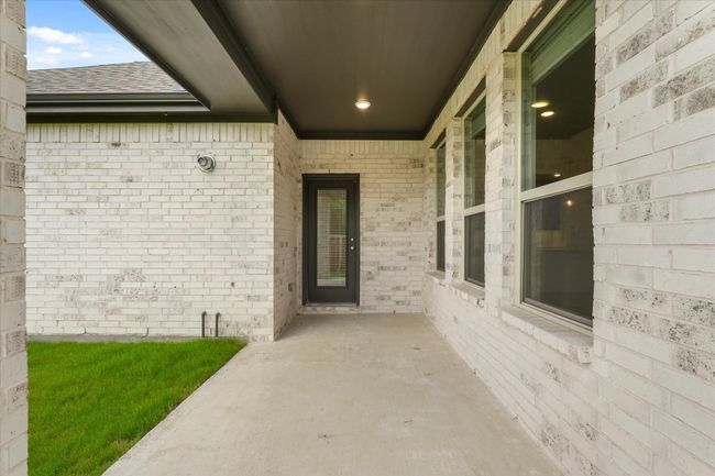 Back patio | Image 25