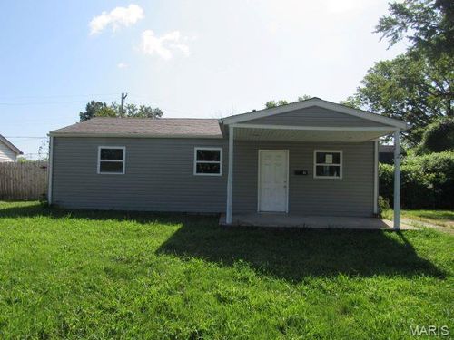2 Saint Luke Ct, Cahokia, IL, 62206-1630 | Card Image