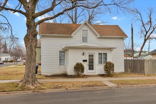 607 W Elm Street, Bloomington, IL, 61701 | Card Image