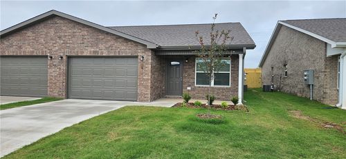 6807 Nw Toby St, Bentonville, AR, 72713 | Card Image