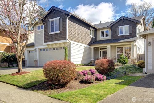 252 Quincy Ave Ne, Renton, WA, 98059-8559 | Card Image