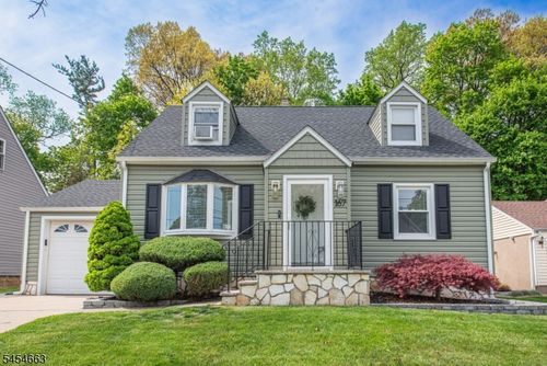 167 Beverly Hill Rd, Clifton, NJ, 07012-1405 | Card Image