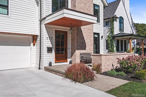 777 Wimbleton Dr, Birmingham, MI, 48009-7604 | Card Image