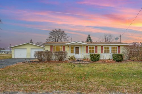 10156 Virginia St, Oscoda, MI, 48750-1903 | Card Image