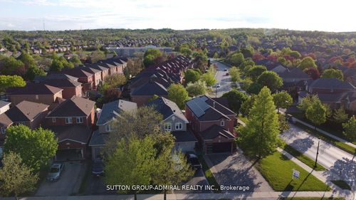 470 Doubletree Lane, Newmarket, ON, L3X2E9 | Card Image