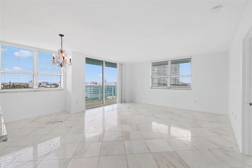 apt-1102-650 West Ave, Miami Beach, FL, 33139-5556 | Card Image