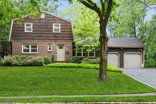 19 Trombley Dr, Livingston, NJ, 07039-2433 | Card Image