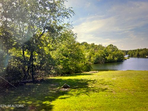3053 Nocatee Trce, Crossville, TN, 38572-6536 | Card Image